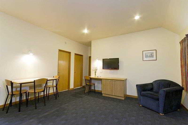 Asure Christchurch Classic Motel & Apartments ภายนอก รูปภาพ