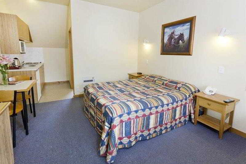Asure Christchurch Classic Motel & Apartments ภายนอก รูปภาพ