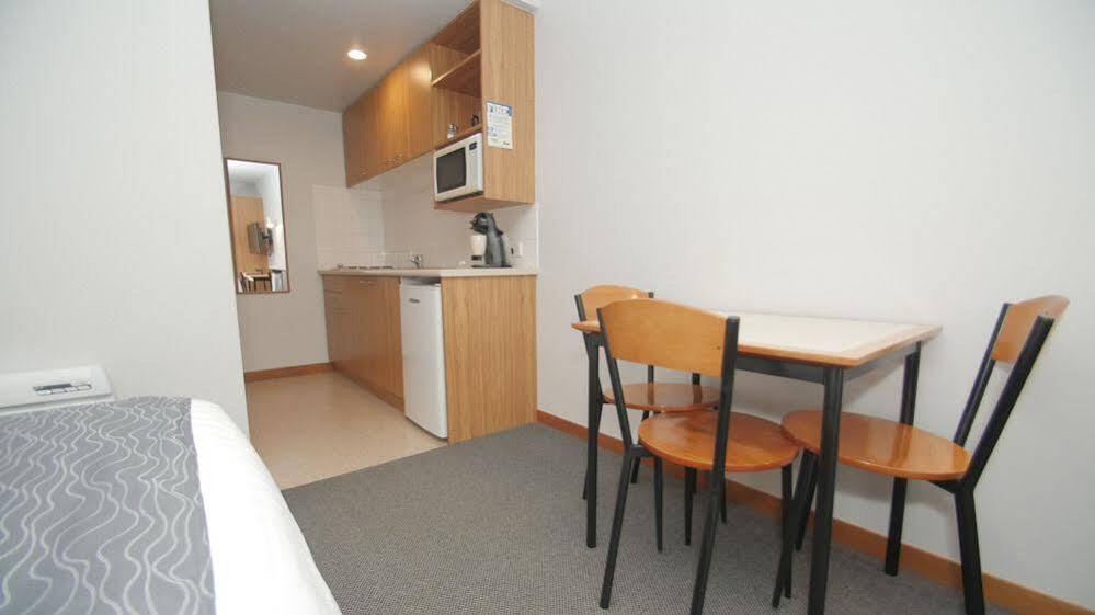 Asure Christchurch Classic Motel & Apartments ภายนอก รูปภาพ